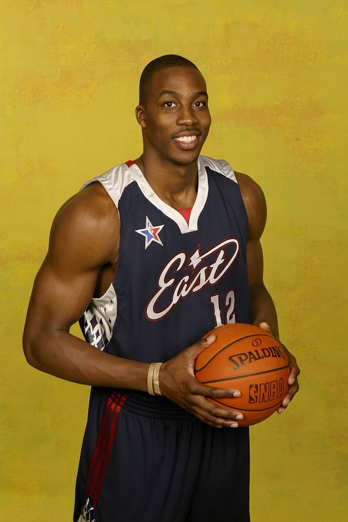 华体会官网-2000年以来NBA最佳阵容一阵中的内线变迁：蓝领球员屡获青睐，一位巨星长期垄断近七载