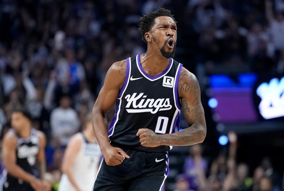 暂停交易后场大将的计划，但国王依然对签下威少坚定不移？