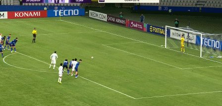 华体会下载-【亚冠】路易斯头球鲍亚雄送点 申花1比2被蔚山逆转