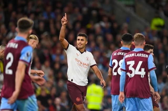 华体会体育-【英超】揭幕战哈兰德梅开二度！曼城3比0大胜伯恩利