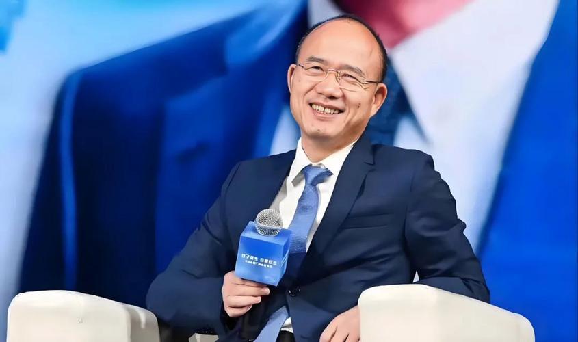 华体会体育-出身浙江豪门，前夫是上海顶级富豪，现仍在前夫集团担任高层领导